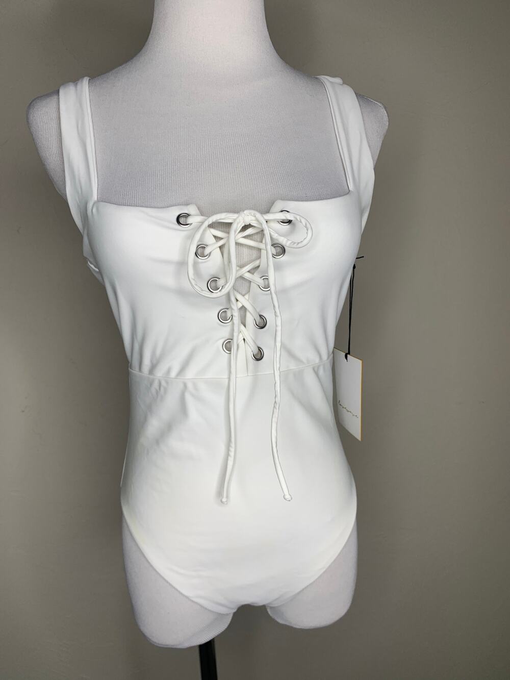 Lovetree White Lace Top 1 Pc Swimsuit Sz Medium